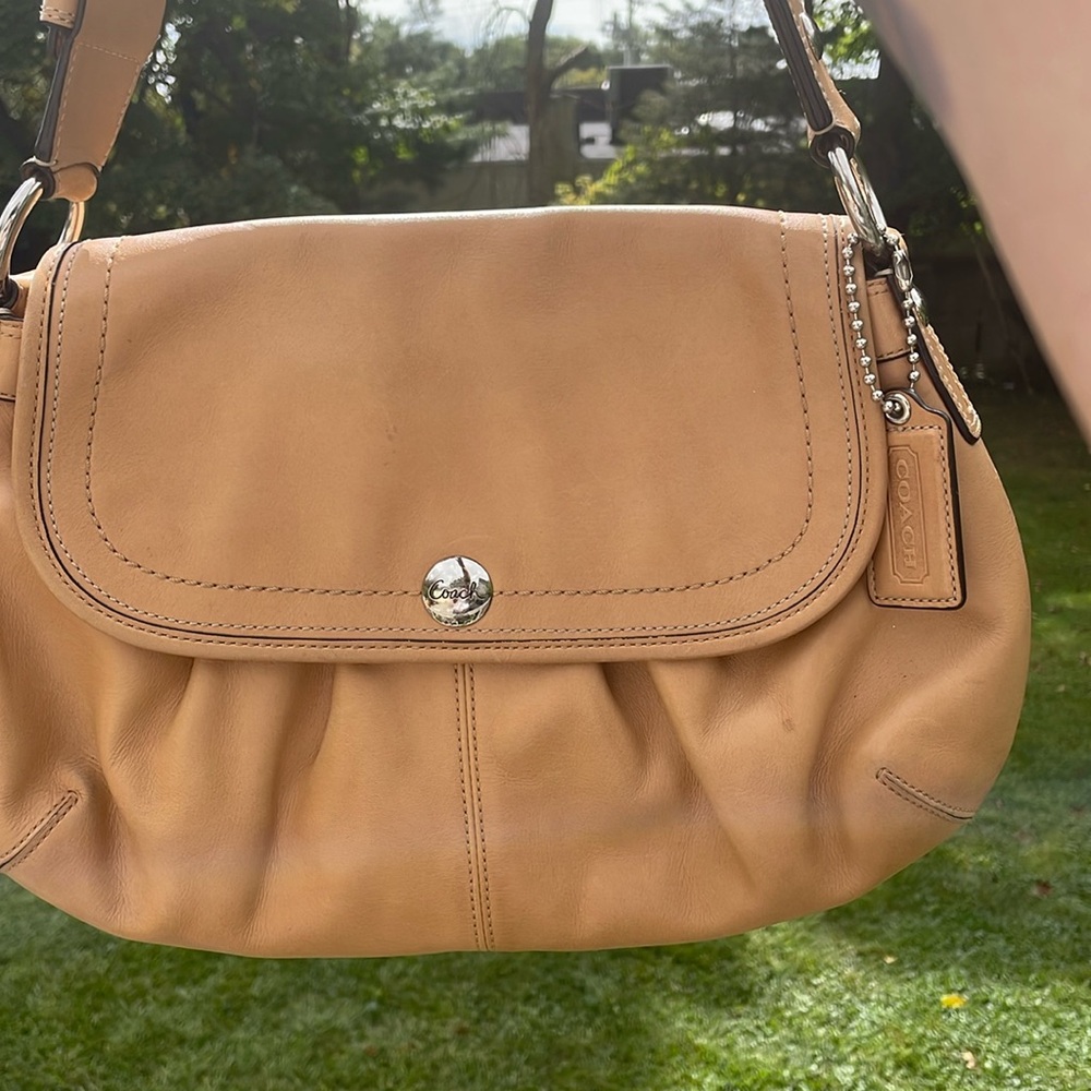 Vintage SoHo COACH bag